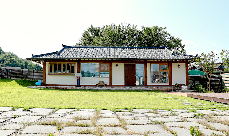 전소라·이차호 세컨하우스 전경